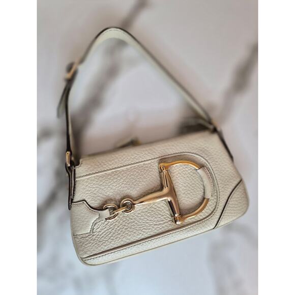 Gucci Vintage Horsebit Pochette Bag | Ivory Pebbled Leather | Gold Hardware - Picture 1 of 3